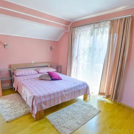 Melograno Villa *